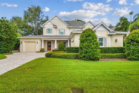 House in Tampa, Florida 5 bedrooms, 392.7 sq.m. № 1909720 - photo 2