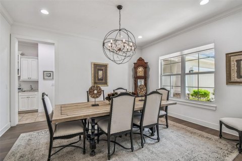 House in Tampa, Florida 5 bedrooms, 392.7 sq.m. № 1909720 - photo 11