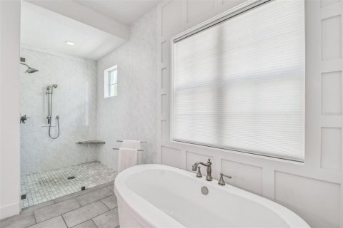 House in Tampa, Florida 5 bedrooms, 392.7 sq.m. № 1909720 - photo 28