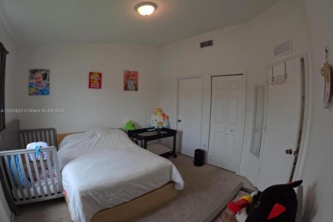 Condo in Homestead, Florida, 2 bedrooms  № 1938176 - photo 17
