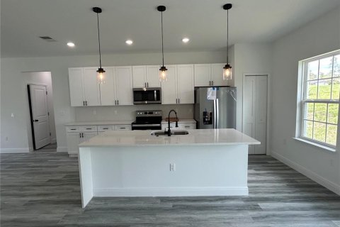 House in Ocala, Florida 4 bedrooms, 166.48 sq.m. № 2258643 - photo 11