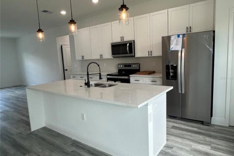 House in Ocala, Florida 4 bedrooms, 166.48 sq.m. № 2258643 - photo 15