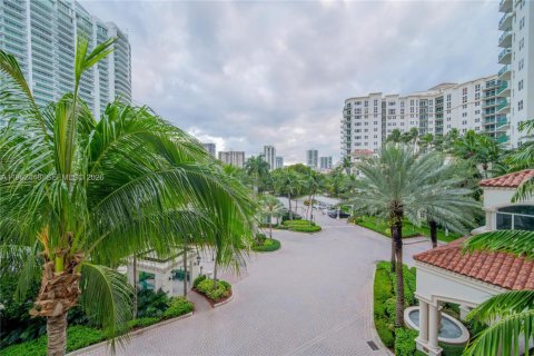 Condominio en venta en Aventura, Florida, 2 dormitorios, 116.78 m2 № 2024074 - foto 19