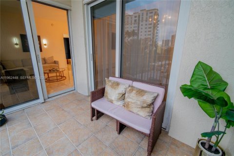 Condominio en venta en Aventura, Florida, 2 dormitorios, 116.78 m2 № 2024074 - foto 17