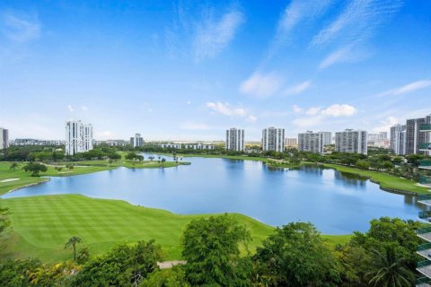Condominio en venta en Aventura, Florida, 2 dormitorios, 116.78 m2 № 2024074 - foto 26
