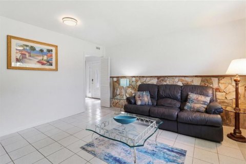 Villa ou maison à vendre à Homosassa, Floride: 5 chambres № 2404481 - photo 13