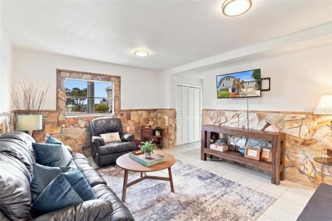 Villa ou maison à vendre à Homosassa, Floride: 5 chambres № 2404481 - photo 18