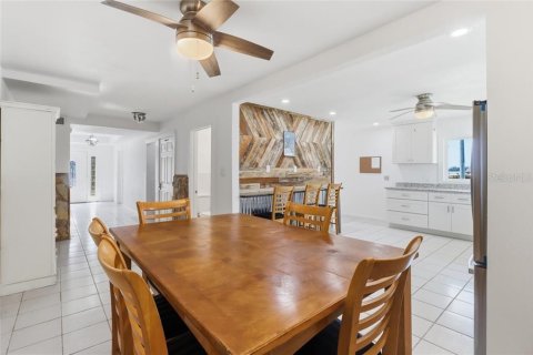 Villa ou maison à vendre à Homosassa, Floride: 5 chambres № 2404481 - photo 19