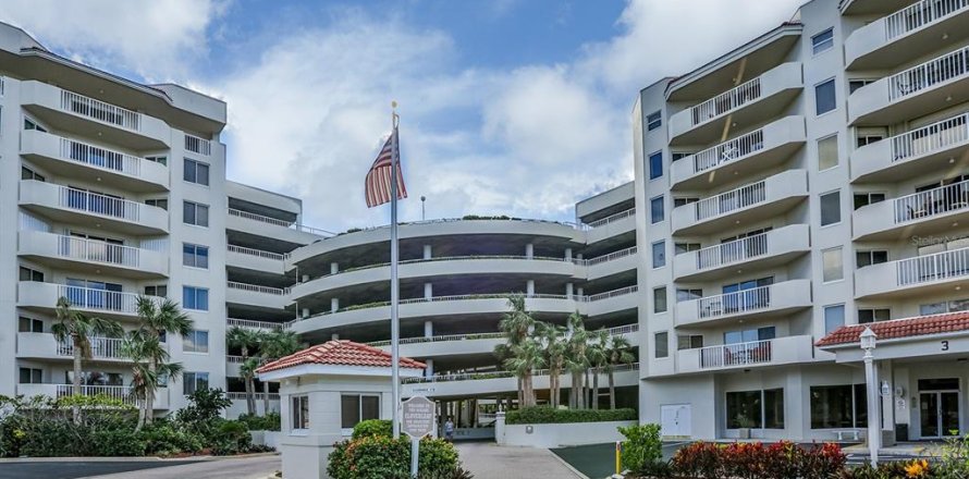 Condominio en Daytona Beach, Florida, 3 dormitorios  № 2166387