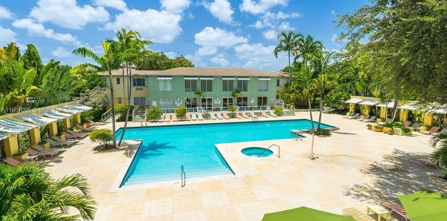 Casa en Miami, Florida 2 dormitorios, 88.26 m2 № 1953597