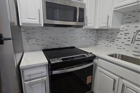 Apartamento en alquiler en Celebration, Florida, 1 dormitorio, 55.74 m2 № 1916536 - foto 4