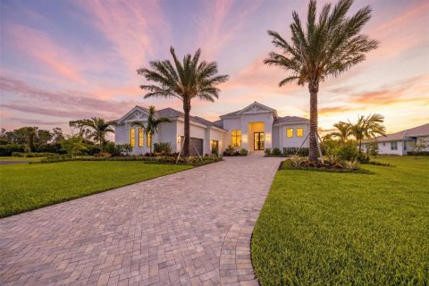 House in Fort Myers, Florida 4 bedrooms, 350.06 sq.m. № 2227168