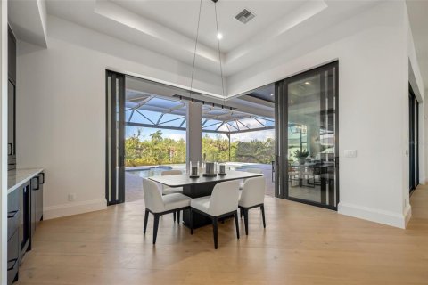 Villa ou maison à vendre à Fort Myers, Floride: 4 chambres, 350.06 m2 № 2227168 - photo 16
