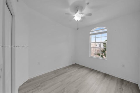 Copropriété à vendre à Naples, Floride: 3 chambres № 1799555 - photo 10