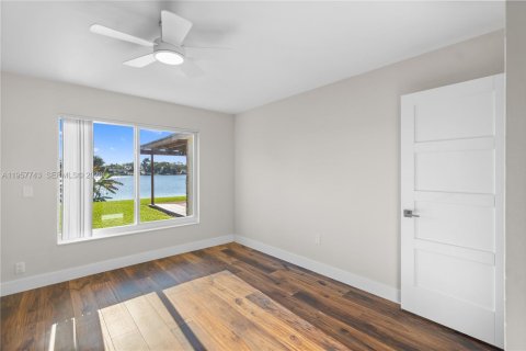 Casa en venta en Pembroke Pines, Florida, 2 dormitorios, 121.52 m2 № 2011669 - foto 30