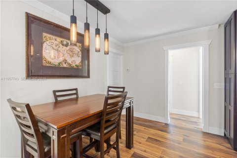 Casa en venta en Pembroke Pines, Florida, 2 dormitorios, 121.52 m2 № 2011669 - foto 12