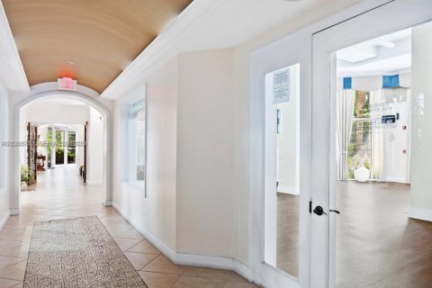Condo in Sunny Isles Beach, Florida, 1 bedroom  № 2076143 - photo 14
