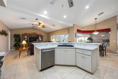 Casa en venta en Rotonda, Florida, 4 dormitorios, 208.66 m2 № 1784813 - foto 18