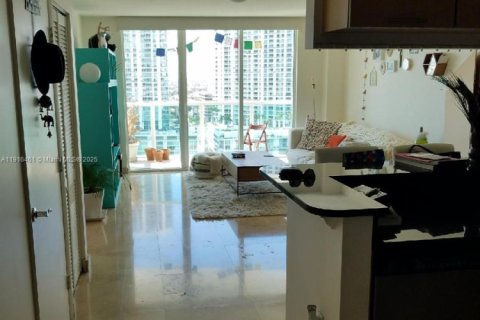 Copropriété à vendre à Miami, Floride: 1 chambre, 70.33 m2 № 2016680 - photo 4