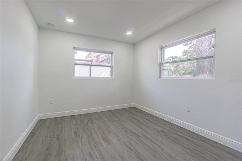 Снять в аренду квартиру в Ларго, Флорида 3 комнаты, 57.6м2, № 2229941 - фото 8
