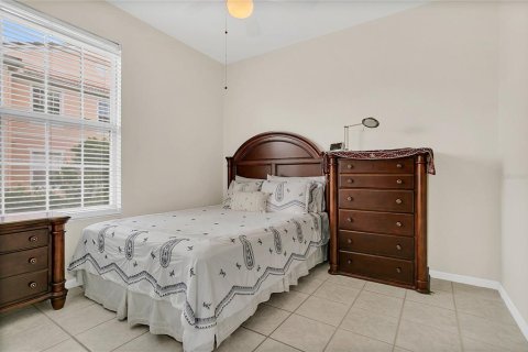 Condo in Orlando, Florida, 3 bedrooms  № 1886047 - photo 12