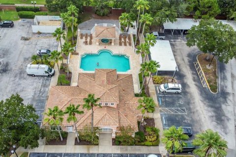 Condo in Orlando, Florida, 3 bedrooms  № 1886047 - photo 25