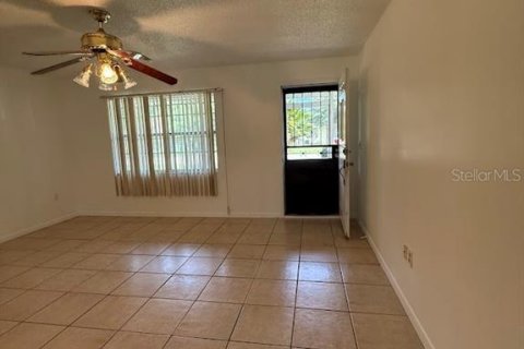 Villa ou maison à vendre à Winter Haven, Floride: 2 chambres, 129.32 m2 № 1919782 - photo 10