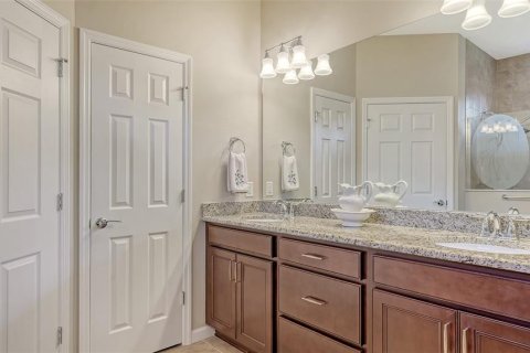 House in Sarasota, Florida 3 bedrooms, 196.02 sq.m. № 1618391 - photo 29