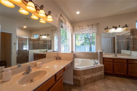 Casa en alquiler en Orlando, Florida, 4 dormitorios, 227.05 m2 № 1905832 - foto 22
