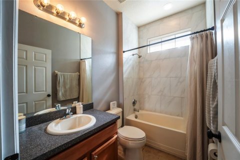 Casa en alquiler en Orlando, Florida, 4 dormitorios, 227.05 m2 № 1905832 - foto 30