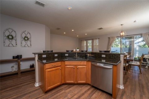 Casa en alquiler en Orlando, Florida, 4 dormitorios, 227.05 m2 № 1905832 - foto 14