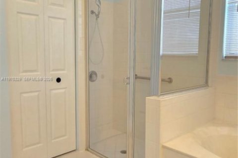 House in Boynton Beach, Florida 3 bedrooms, 151.15 sq.m. № 2038231 - photo 27