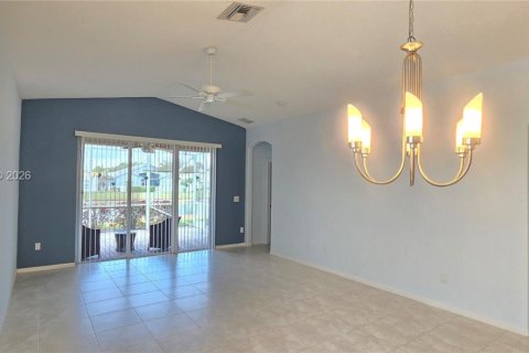 House in Boynton Beach, Florida 3 bedrooms, 151.15 sq.m. № 2038231 - photo 12