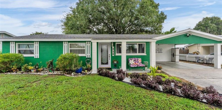 Villa ou maison à Lakeland, Floride 3 chambres, 121.79 m2 № 2351940