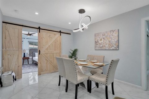 House in Fort Lauderdale, Florida 3 bedrooms, 131.27 sq.m. № 1794823 - photo 10