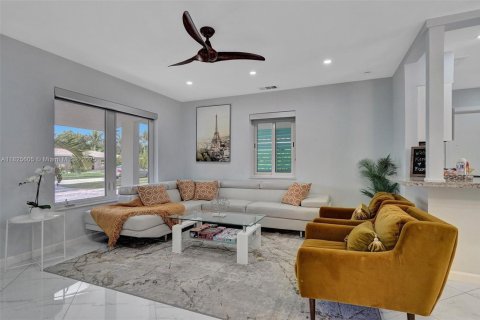 House in Fort Lauderdale, Florida 3 bedrooms, 131.27 sq.m. № 1794823 - photo 5
