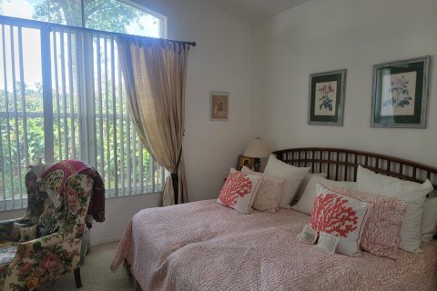 House in Lake Worth, Florida 3 bedrooms, 169.92 sq.m. № 2082064 - photo 16
