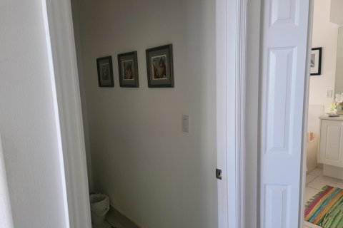 House in Lake Worth, Florida 3 bedrooms, 169.92 sq.m. № 2082064 - photo 21