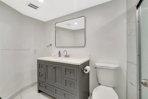 Купить кондоминиум в Майами, Флорида 2 спальни, 166.2м2, № 1981258 - фото 15