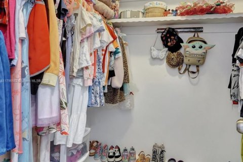 Купить кондоминиум в Майами, Флорида 2 спальни, 166.2м2, № 1981258 - фото 29