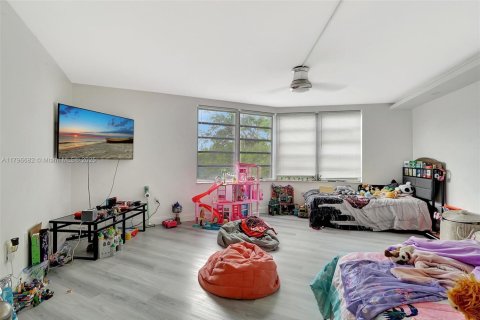 Купить кондоминиум в Майами, Флорида 2 спальни, 166.2м2, № 1981258 - фото 25