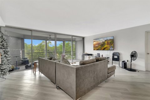 Купить кондоминиум в Майами, Флорида 2 спальни, 166.2м2, № 1981258 - фото 12