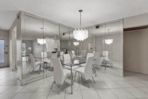 Copropriété à vendre à Coconut Creek, Floride: 2 chambres, 107.4 m2 № 2084841 - photo 9
