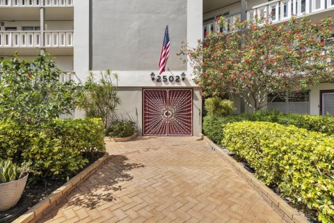 Condo à Coconut Creek, Floride, 2 chambres  № 2084841