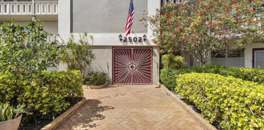 Condo à Coconut Creek, Floride, 2 chambres  № 2084841