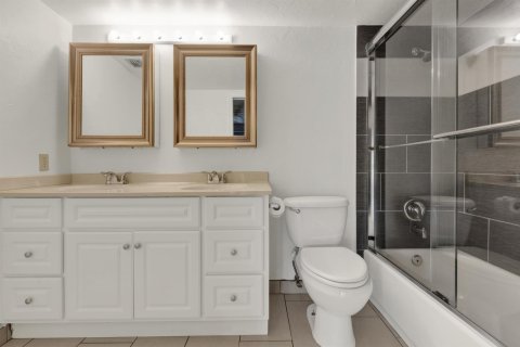Copropriété à vendre à Coconut Creek, Floride: 2 chambres, 107.4 m2 № 2084841 - photo 16