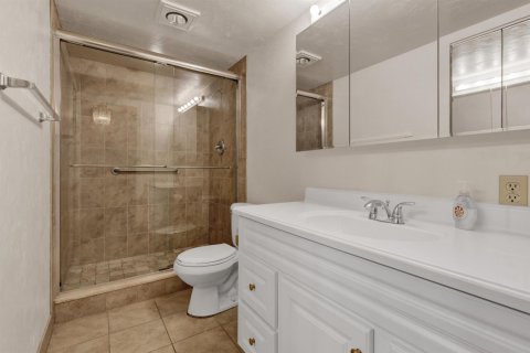 Copropriété à vendre à Coconut Creek, Floride: 2 chambres, 107.4 m2 № 2084841 - photo 20