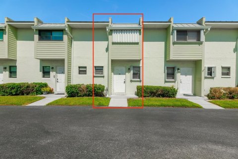 Condo in Jensen Beach, Florida, 2 bedrooms  № 2249287