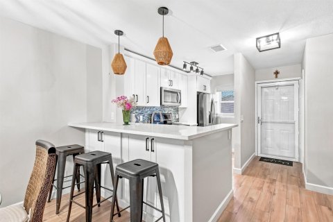 Copropriété à louer à Jensen Beach, Floride: 2 chambres, 117.99 m2 № 2249287 - photo 2