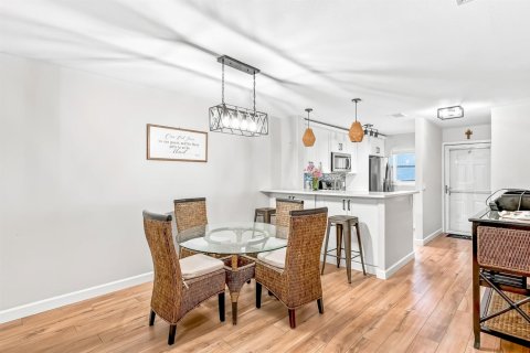 Copropriété à louer à Jensen Beach, Floride: 2 chambres, 117.99 m2 № 2249287 - photo 6